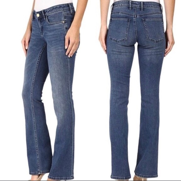 TOMMY BAHAMA Mid Rise Modern Bootcut Stretch Blue Jeans Womens Fits Size 29 X 33 - Picture 1 of 16